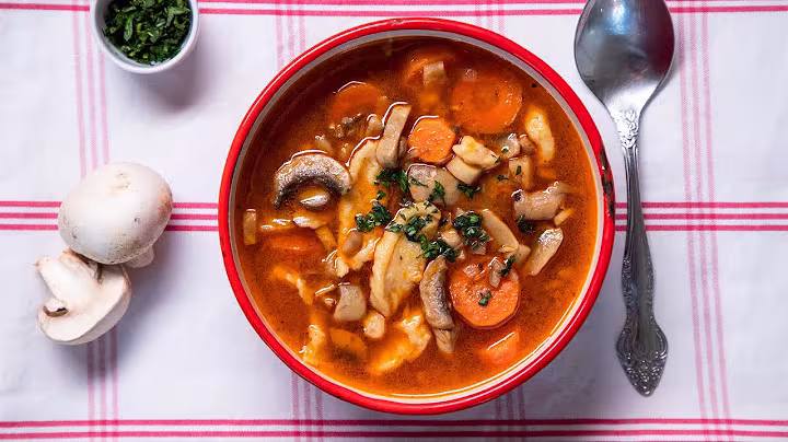 Gombaleves óriásnokedlivel | Mindmegette.hu