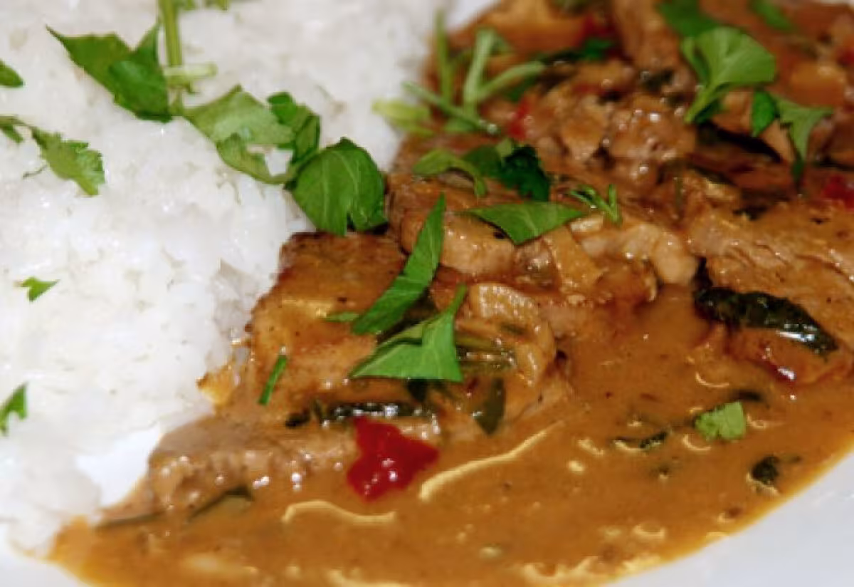 Sertés curry