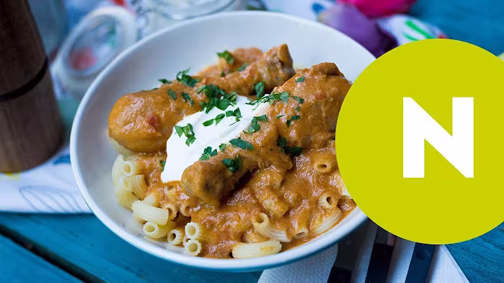 Tejfölös csirkepaprikás, szarvacskával recept | NoSalty